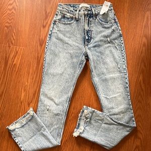 Abercrombie 90s skinny high rise size 24/00 Short